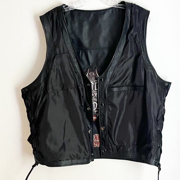 Harley-Davidson Black Leather Vest with Clown, Savannah, Ga. Patches - Picture 10 of 14